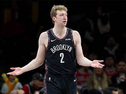 צפו: 14 לדני וולף, הנטס ספגו 124:102 בשיקגו