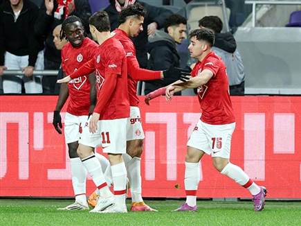 ולויזו כבש ראשון כבר תוך ארבע דקות (אלן שיבר)