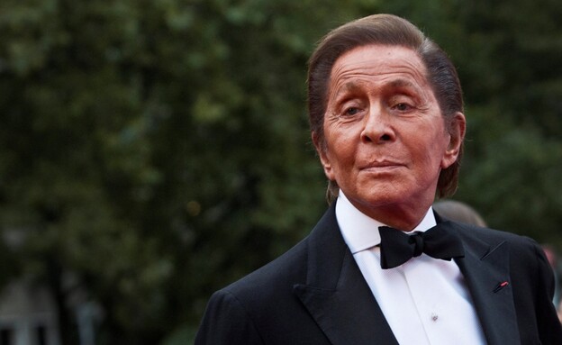 מעצב האופנה האיטלקי ולנטינו הלך לעולמו בגיל 93 (צילום: Reuters)