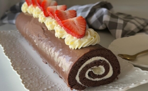 רולדת שוקולד עם קצפת (צילום: חנושה (בת חן שמעיה), mako אוכל)