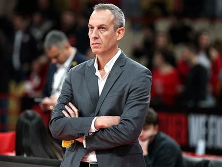 ירד ל-14:9 (אלן שיבר)