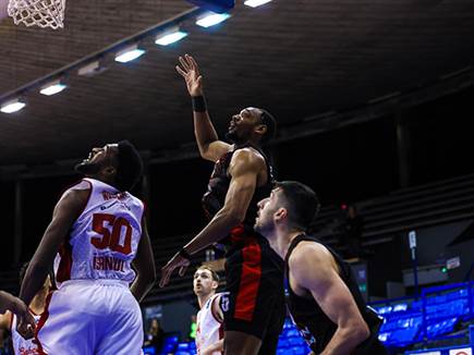 הפנים למעלה, יצליחו לשמור על הפסגה? (מיכל בן גיגי, הפועל ירושלים)