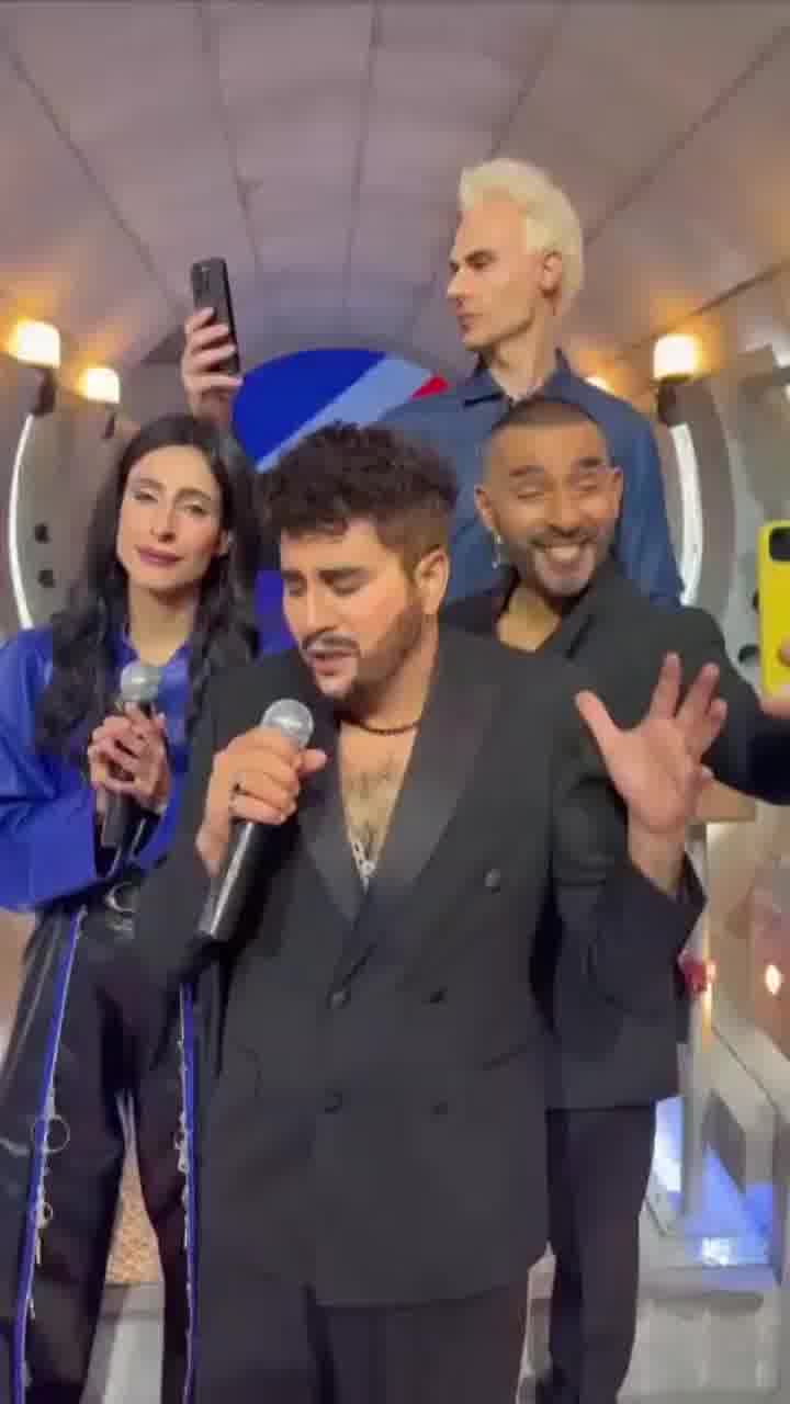 הישר מגמר "הכוכב הבא": הזוכה נועם בתן, שירה זלוף, רותם סלע, איתי לוי ואסף אמדורסקי