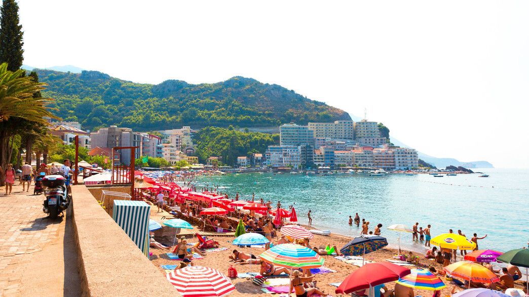 חופים מונטנגרו אנשים חופים מונטנגרו אנשים