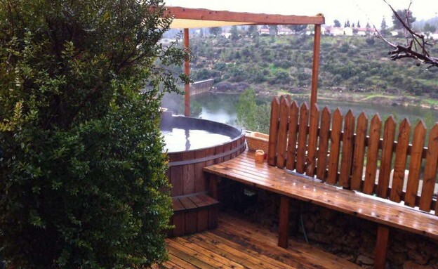 מושב בית זית - עץ ומים מושב בית זית - עץ ומים