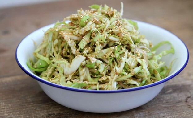 סלט כרוב אסייתי