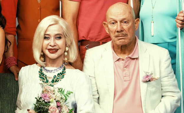 מתוך ההצגה "לא הייתם צריכים" (צילום: תיאטרון הקאמרי) מתוך ההצגה "לא הייתם צריכים" (צילום: תיאטרון הקאמרי)