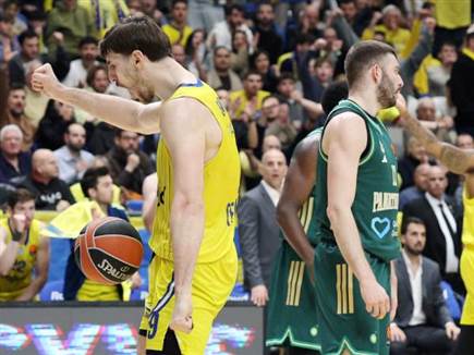 גם הוא בלט. סורקין (אלן שיבר)