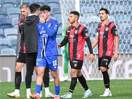 זה היה נראה שהמשחק יסתיים בחלוקת נקודות (ברני ארדוב)