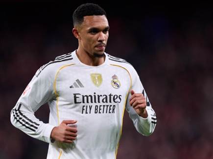 דיווח: אלכסנדר ארנולד יעזוב את ריאל בקיץ