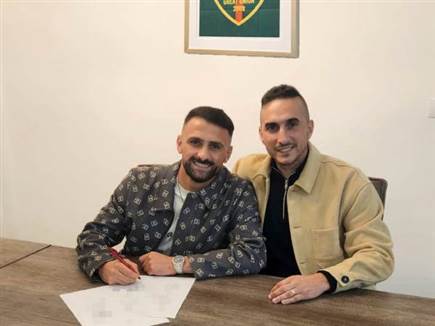 חליחל וסוכנו בוזורגי (צילום: ספורט 5)