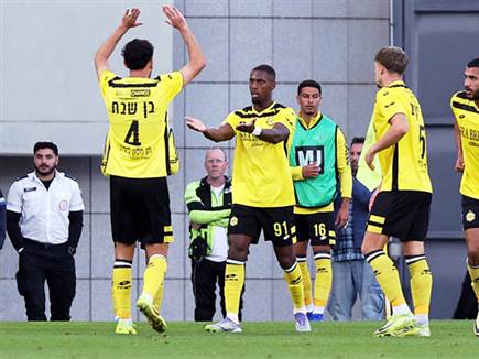 ובמחצית השנייה השלים צמד והוסיף בישול לזערורה (אלן שיבר)