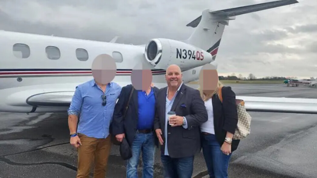 טוד ברקהאלטר, המנכ"ל שהונה אלפי משקיעים טוד ברקהאלטר, המנכ"ל שהונה אלפי משקיעים