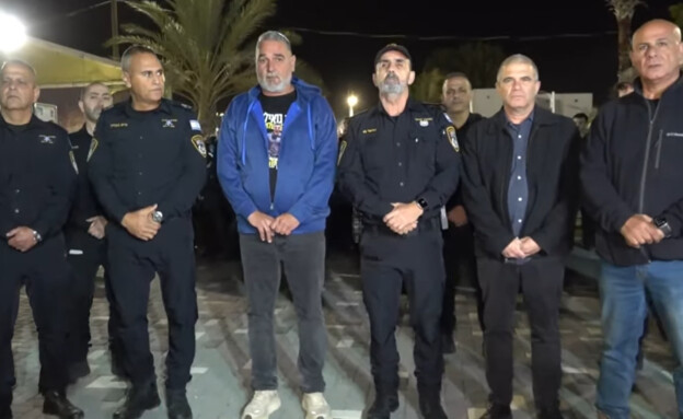 איציק גואילי לצד מתאם השבויים והנעדרים, גל הירש וה