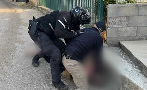 מעצר מוחמד עבאש פחורי (צילום: דוברות המשטרה)