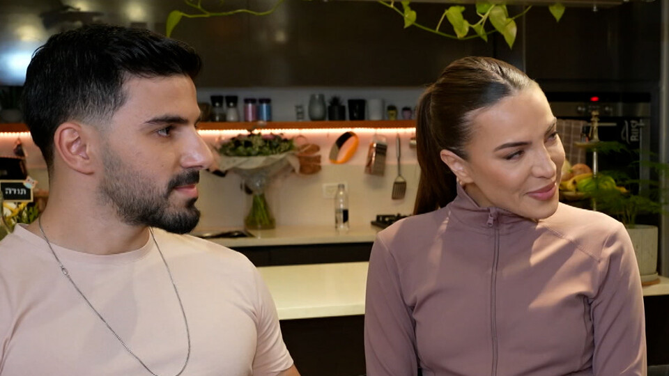 ג'וליה שחר, יוגב מלכה (צילום: מתוך "ערב טוב עם גיא פינס", קשת 12)