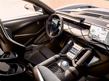 משלב בין אווירה קשוחה ליוקרה