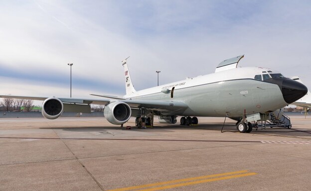 מטוס ה-WC-135 "מגשש הגרעין" מטוס ה-WC-135 "מגשש הגרעין"
