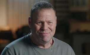 אדיר מילר בראיון לאולפן שישי (צילום: חדשות 12)