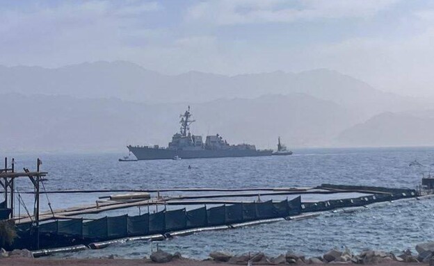 המשחתת בנמל אילת (צילום: סעיף 27 א', יובל שחף)