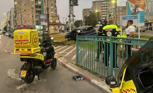 כוחות מד"א בזירה בלוד (צילום: דוברות מד"א)