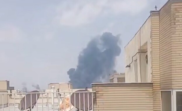 זירת הפיצוץ בבניין בעיר תבריז זירת הפיצוץ בבניין בעיר תבריז