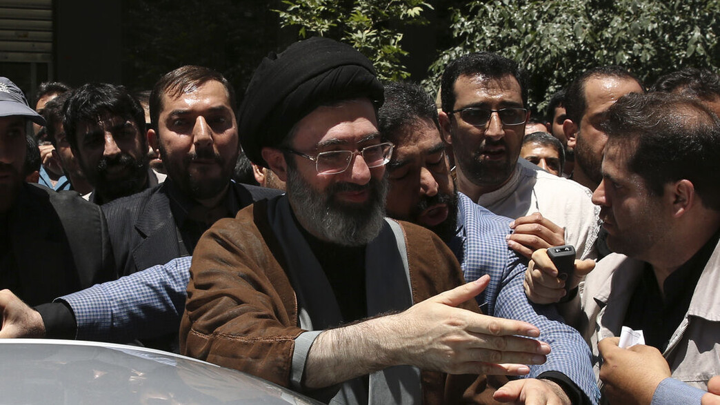 מוג'תבא חמינאי בעצרת אנטי ישראלית בטהרן