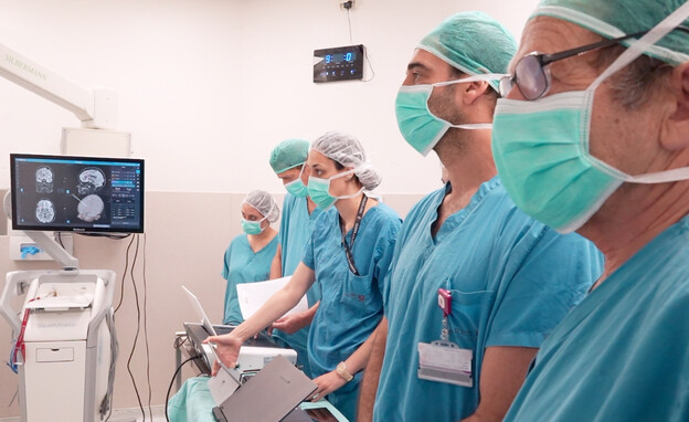 רופאי רמב"ם - גירוי עמוק ל-OCD. סכיזופרניה הבאה בת רופאי רמב"ם - גירוי עמוק ל-OCD. סכיזופרניה הבאה בת