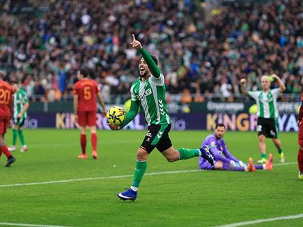 פורנאלס הכריע: 1:2 לבטיס על ולנסיה