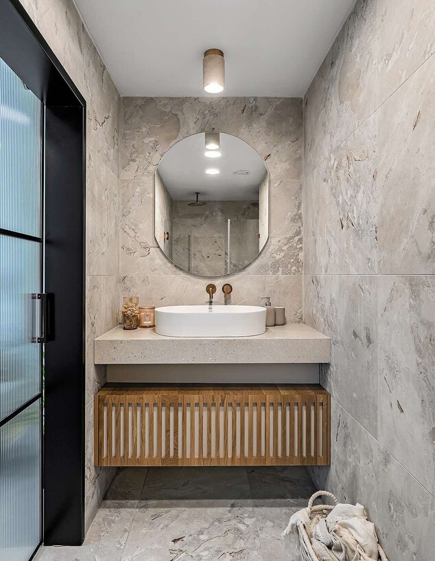 חדרי רחצה לא קשורים, עיצוב רקפת אלטשולר 