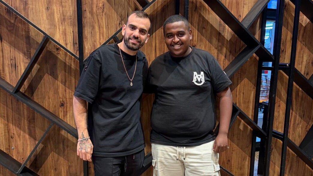 מימין: בני מוצ'ה, מתן ארביב