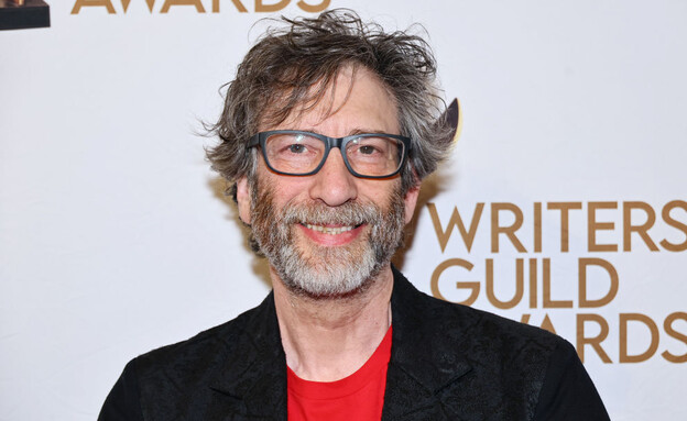 הסופר הבריטי-יהודי ניל גיימן (צילום: Theo Wargo/Getty Image) הסופר הבריטי-יהודי ניל גיימן (צילום: Theo Wargo/Getty Image)