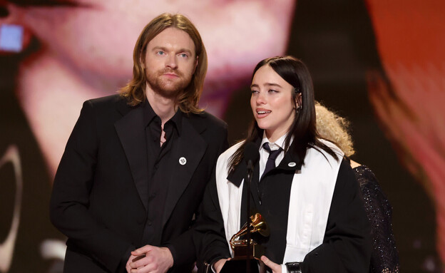 בילי אייליש ואחיה פיניאס אוקונל בטקס פרסי הגראמי ה-68 (צילום: Kevin Winter, Getty Images for The Recording Academy) בילי אייליש ואחיה פיניאס אוקונל בטקס פרסי הגראמי ה-68 (צילום: Kevin Winter, Getty Images for The Recording Academy)