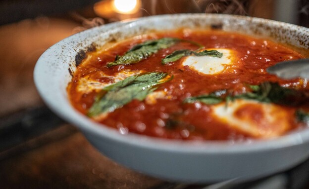 לאגוס החדשה בעין גב