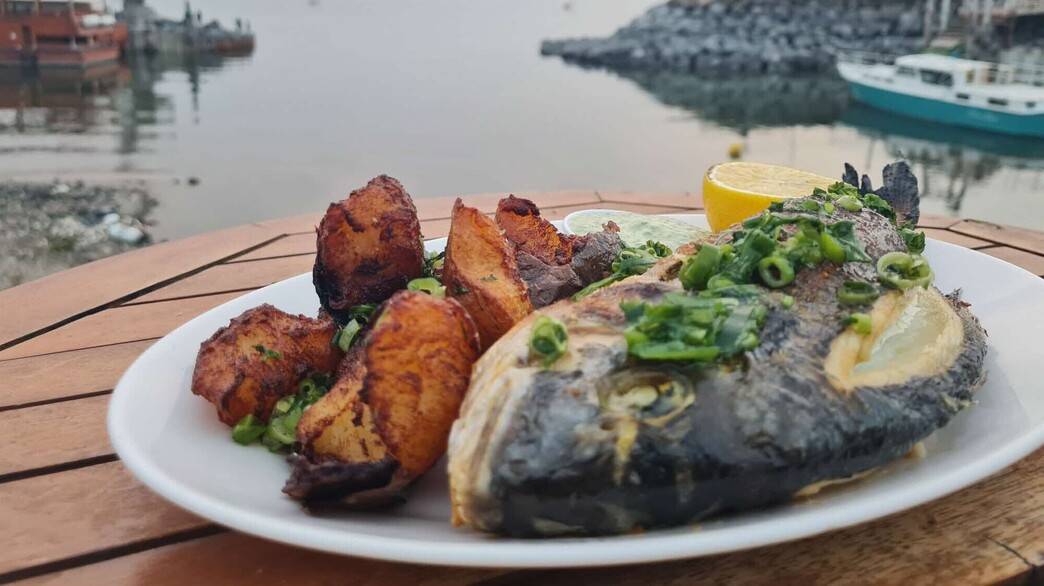 לאגוס. בול כמו ביוון רק בכנרת