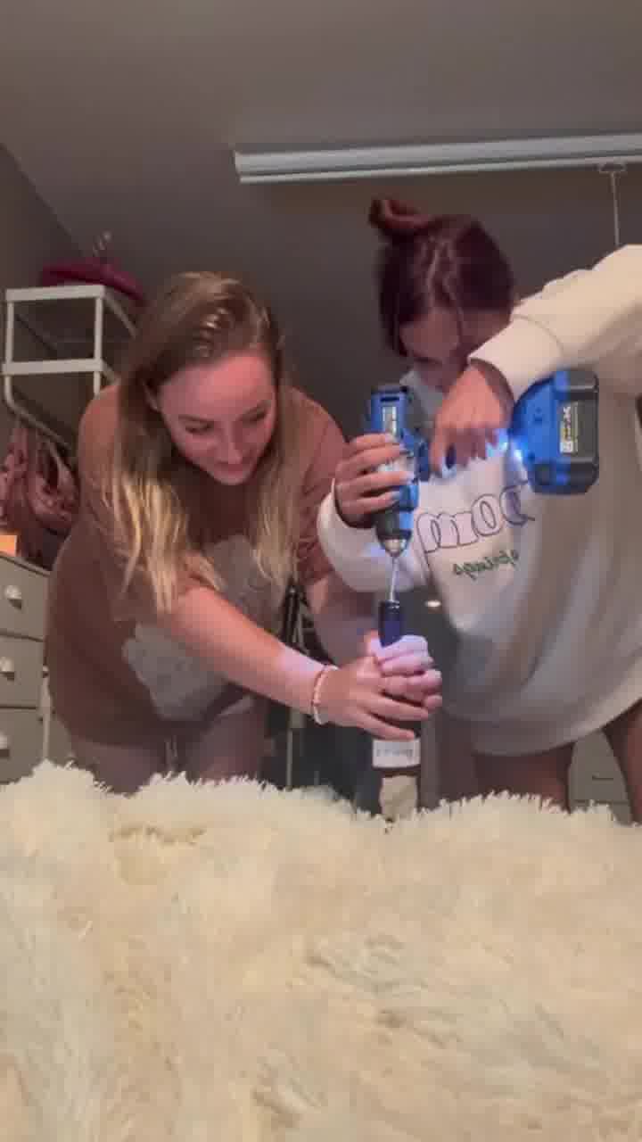 לא הפותחן הכי מחודד במגירה השתיים האלו