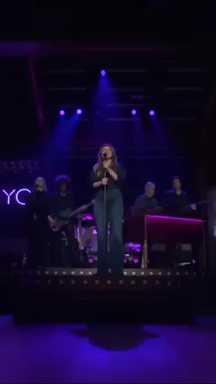 עכשיו זה סופי - התוכנית של קלי קלרקסון יורדת משידור אחרי 7 שנים: "יאפשר לי יותר להשקיע במשפחה"