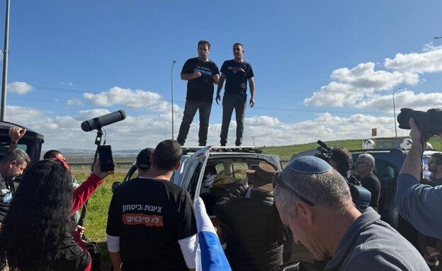 כביש 1 חסום בעקבות מחאת הרפתנים