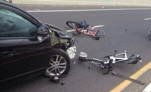 11 רוכבי אופניים נפגעו (צילום: חטיבת דוברות המשטרה)