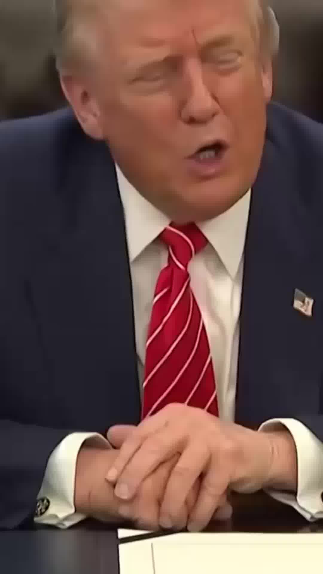 טראמפ לכתבת CNN: “את גרועה, את אף פעם לא מחייכת, הם צריכים להתבייש בך״