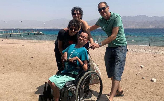 רבקה אוטולנגי