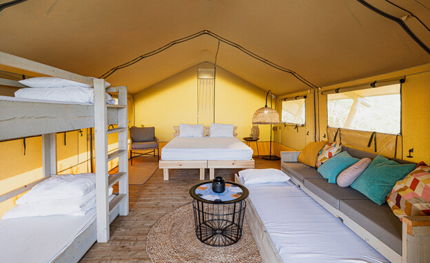 אוהל גלמפינג לילה ניר דוד