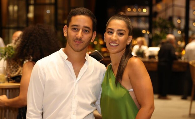 עומרי רחום עם אחותו, ניצן רחום ז"ל