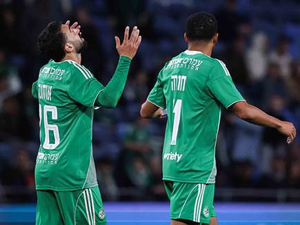 מיכאל אוחנה. תפילותיו נענו (מאור אלקסלסי) (צילום: ספורט 5)