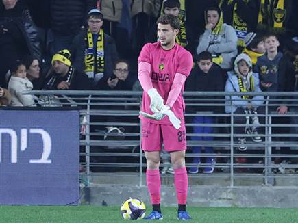 יונתן עוזר עלה מהספסל (דני מרון)