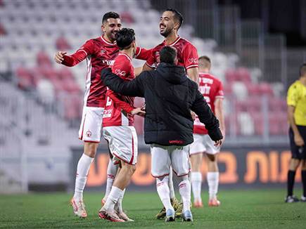 החגיגות בסיום (מאור אלקסלסי)