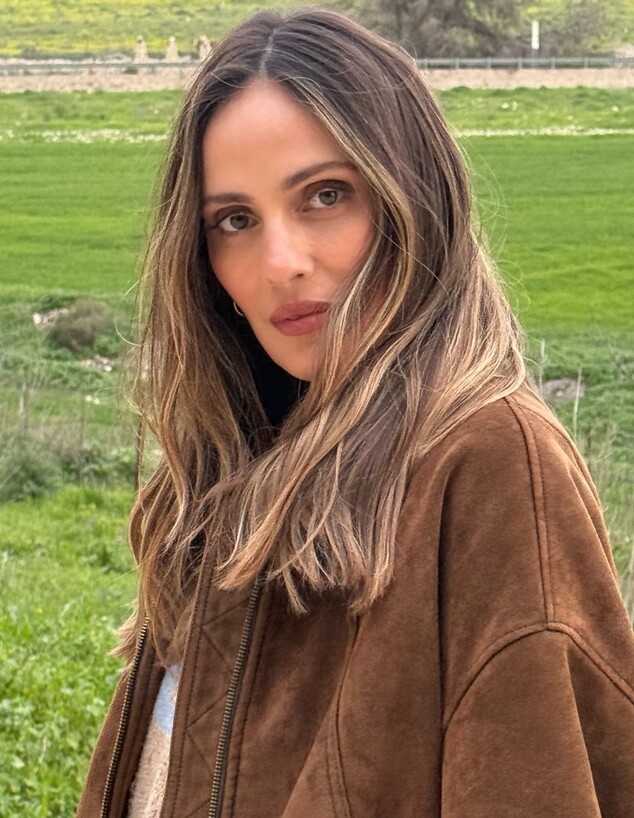 מלי לוי בז'קט של זארה