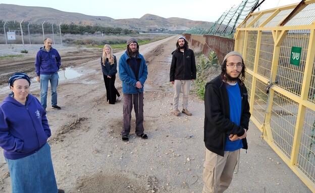 בן דוד, לוי, עטיה, עזריה, סלוצקין, סרבטין