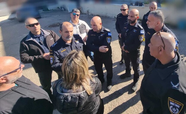 המפכ"ל בזירת הרצח המשולש