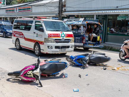 "חצו את קו ההפרדה": ישראלים נפצעו בתאונה קשה בתאילנד